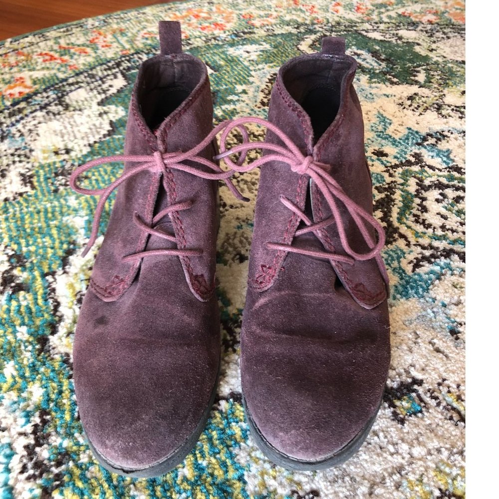 Dark Purple Suede Clarks Booties size 8.5